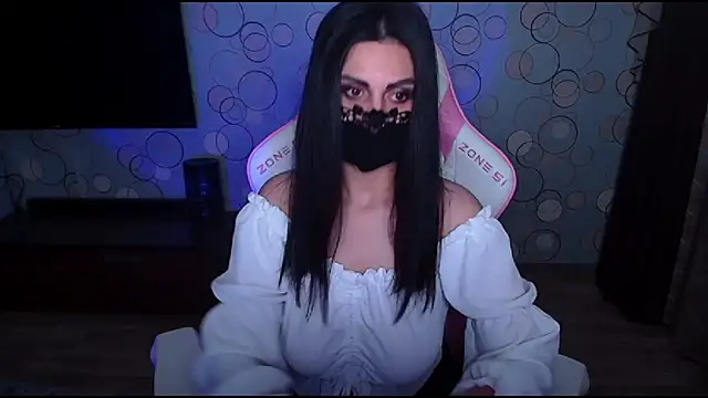   Yasmina   online show from 07/10/26, 03:50
