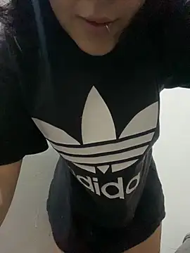 florchu7 online show from 12/05/25, 05:39