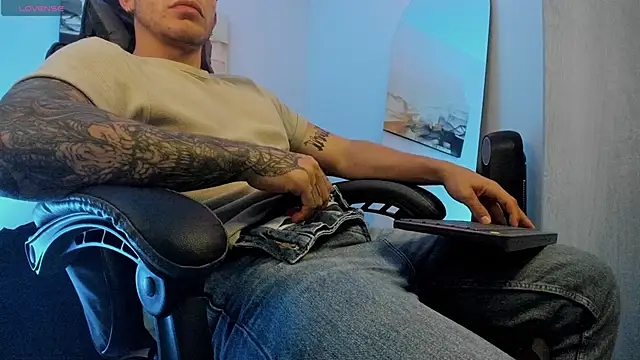 LucianSinclair online show from 01/16/25, 03:23