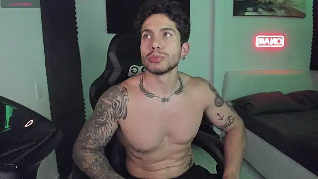 LucianSinclair online show from 11/28/25, 02:23