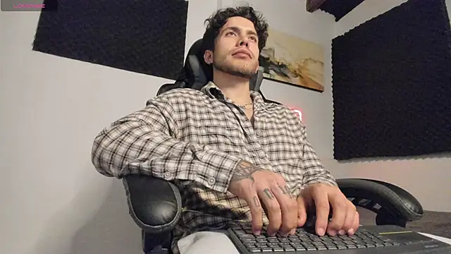Snapshot of LucianSinclair chatting on 04/03/26, 09:54 LucianSinclair online show from 04/03/26, 09:54