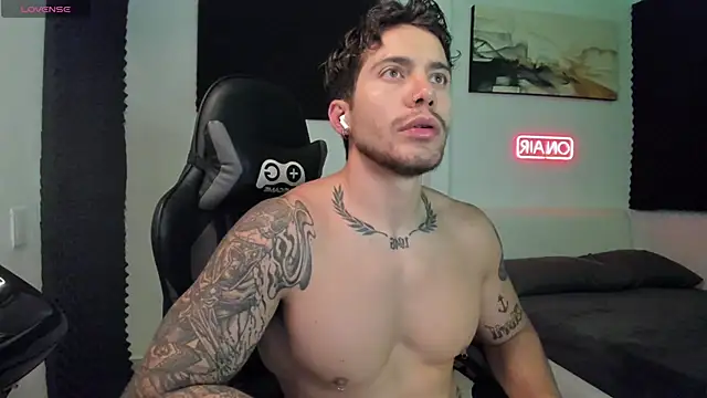 LucianSinclair online show from 11/29/25, 02:23