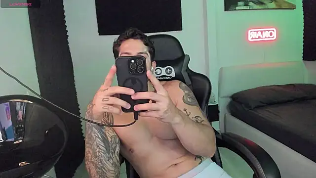 LucianSinclair online show from 11/27/25, 01:06