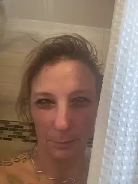 Everlyrose27 online show from 12/24/24, 04:40