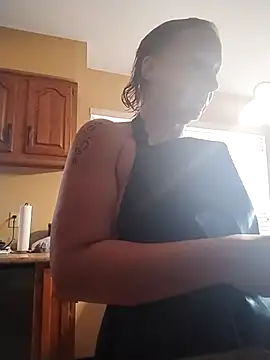 Everlyrose27 online show from 02/22/26, 07:48