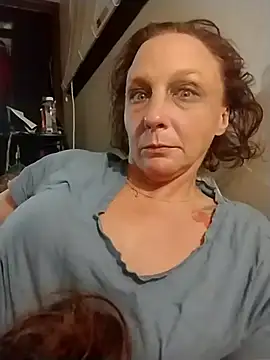 Everlyrose27 online show from 02/17/26, 01:47