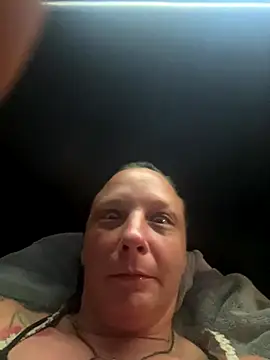 Everlyrose27 online show from 09/14/25, 03:56