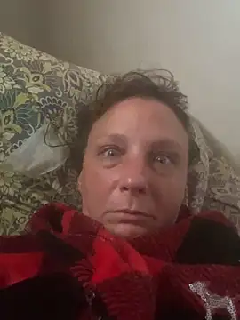 Everlyrose27 online show from 09/24/25, 05:19