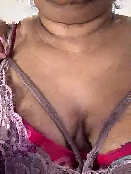 Snapshot of Shasha_X chatting on 09/19/25, 11:58 Shasha X online show from 09/19/25, 11:58