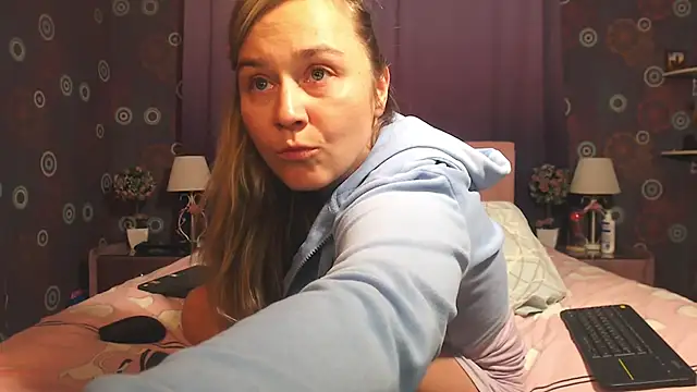 SquirtyAlice online show from 11/25/25, 10:10