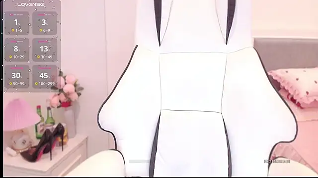 PimChanOK online show from 10/24/25, 01:32