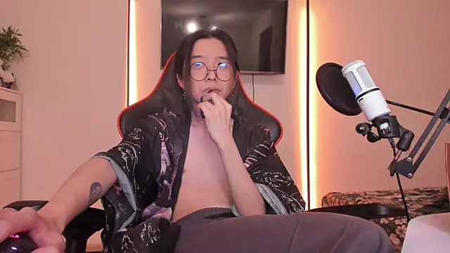 wexlee7 online show from 11/28/25, 11:05