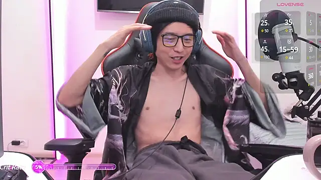 wexlee7 online show from 03/03/25, 10:42