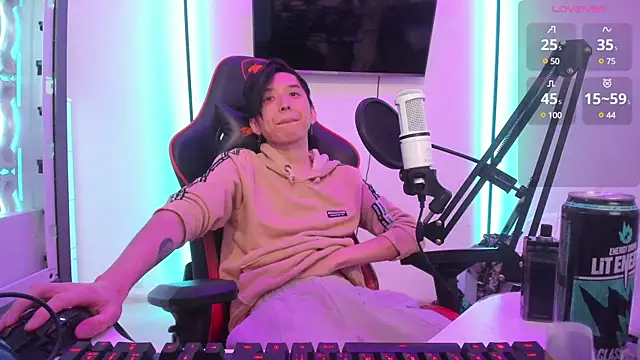 wexlee7 online show from 12/06/24, 09:51