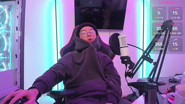 wexlee7 online show from 12/04/24, 12:24