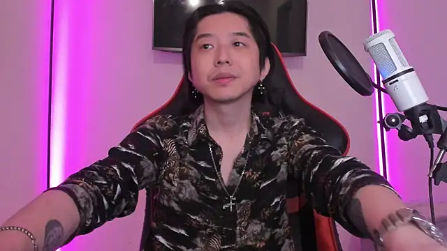 wexlee7 online show from 10/04/25, 02:07