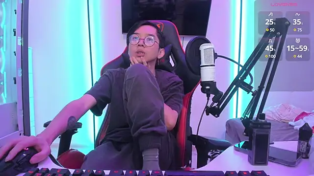 wexlee7 online show from 12/02/24, 12:36