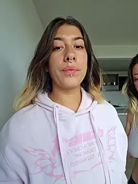 Enyeld ruru online show from 11/08/25, 04:32