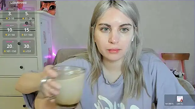 Snapshot of pawpaws chatting on 04/29/26, 07:56 pawpaws online show from 04/29/26, 07:56
