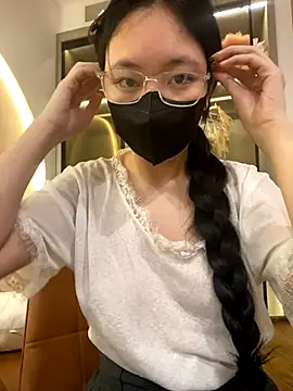 Snapshot of MEOW_MEO chatting on 11/06/25, 04:22 MEOW MEO online show from 11/06/25, 04:22