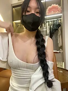 MEOW MEO online show from 11/18/25, 04:10