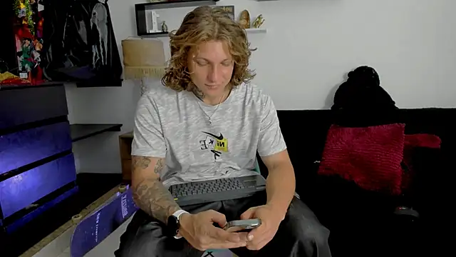 Tom Krakow online show from 01/11/25, 07:16