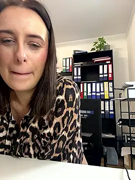 Snapshot of Hii_Lolla chatting on 01/16/26, 09:13 Hii Lolla online show from 01/16/26, 09:13