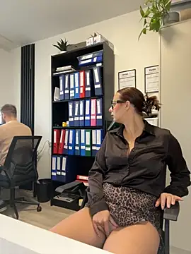 Hii Lolla online show from 09/18/25, 06:05