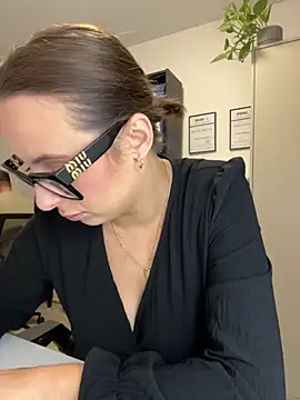 Hii Lolla online show from 11/24/25, 07:08