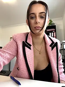 Snapshot of Hii_Lolla chatting on 01/15/26, 09:01 Hii Lolla online show from 01/15/26, 09:01