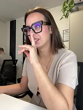 Hii Lolla online show from 11/06/25, 07:01