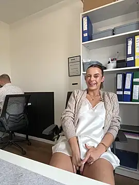 Hii Lolla online show from 03/24/26, 08:03