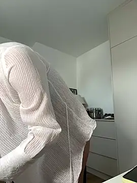 Snapshot of Hii_Lolla chatting on 02/01/26, 09:29 Hii Lolla online show from 02/01/26, 09:29