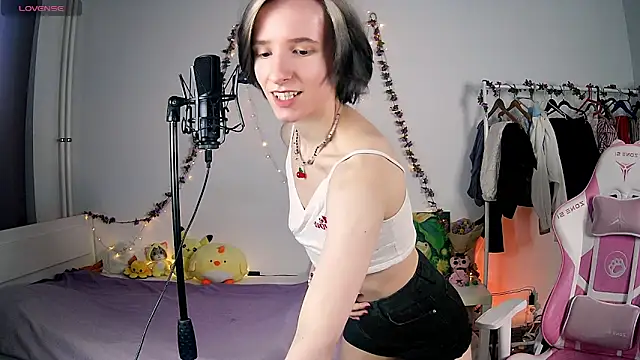 Violet Veliya online show from 03/07/25, 04:11