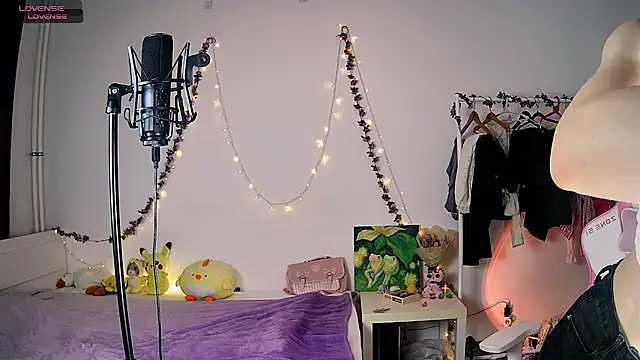 Violet Veliya online show from 03/05/25, 04:13