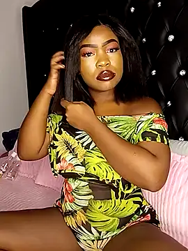 Snapshot of rosey_cheeks chatting on 12/03/25, 02:12 rosey cheeks online show from 12/03/25, 02:12