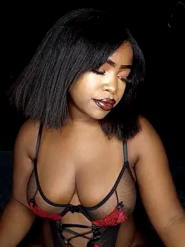 Snapshot of rosey_cheeks chatting on 11/28/25, 02:12 rosey cheeks online show from 11/28/25, 02:12