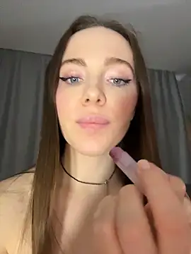 -SweetDi- online show from 04/03/26, 07:42