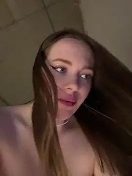 Snapshot of -SweetDi- chatting on 07/17/26, 06:16 -SweetDi- online show from 07/17/26, 06:16
