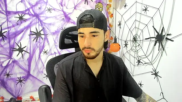 DmitriSanders online show from 10/21/25, 04:39