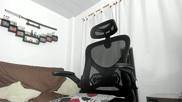 DmitriSanders online show from 05/17/26, 01:27
