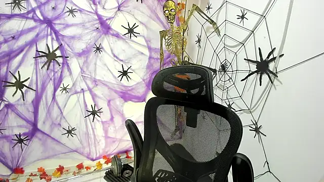 DmitriSanders online show from 10/04/25, 06:53