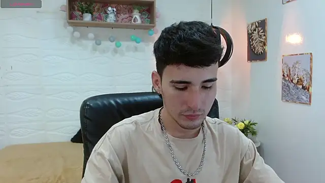 DmitriSanders online show from 03/13/25, 10:10