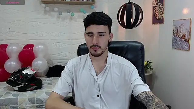 DmitriSanders online show from 02/14/25, 08:26