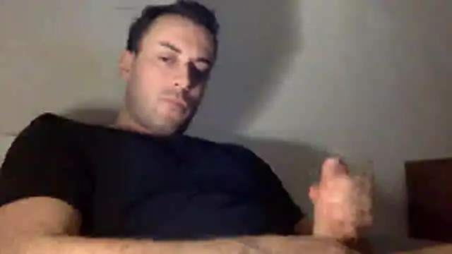 Snapshot of mainnrd chatting on 12/15/25, 05:41 mainnrd online show from 12/15/25, 05:41