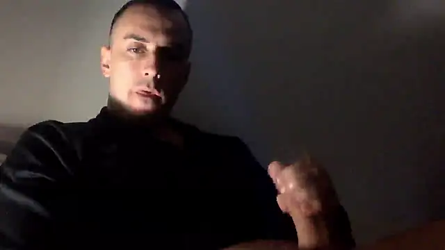 Snapshot of mainnrd chatting on 09/25/25, 05:19 mainnrd online show from 09/25/25, 05:19