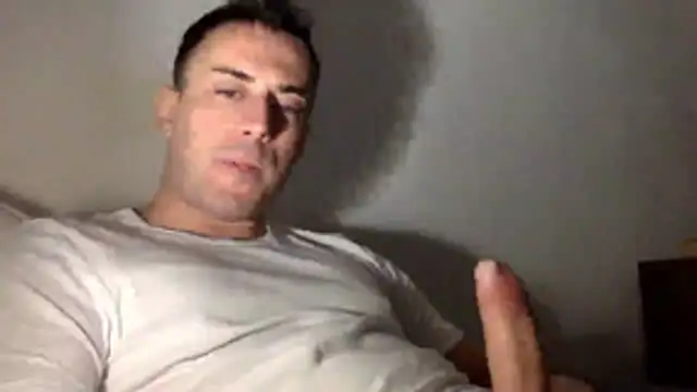 Snapshot of mainnrd chatting on 11/05/25, 08:34 mainnrd online show from 11/05/25, 08:34