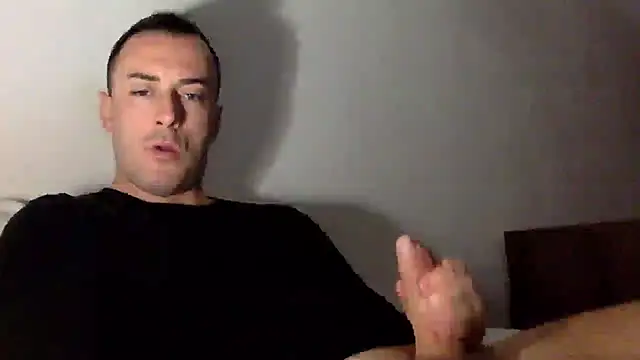 Snapshot of mainnrd chatting on 10/07/25, 03:07 mainnrd online show from 10/07/25, 03:07