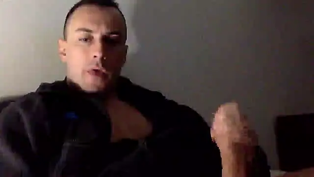 Snapshot of mainnrd chatting on 09/15/25, 09:26 mainnrd online show from 09/15/25, 09:26