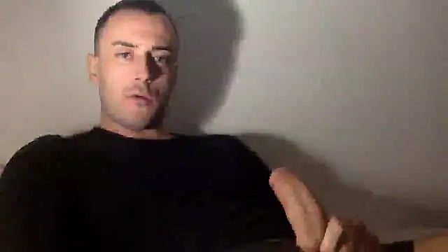 Snapshot of mainnrd chatting on 09/26/25, 09:21 mainnrd online show from 09/26/25, 09:21